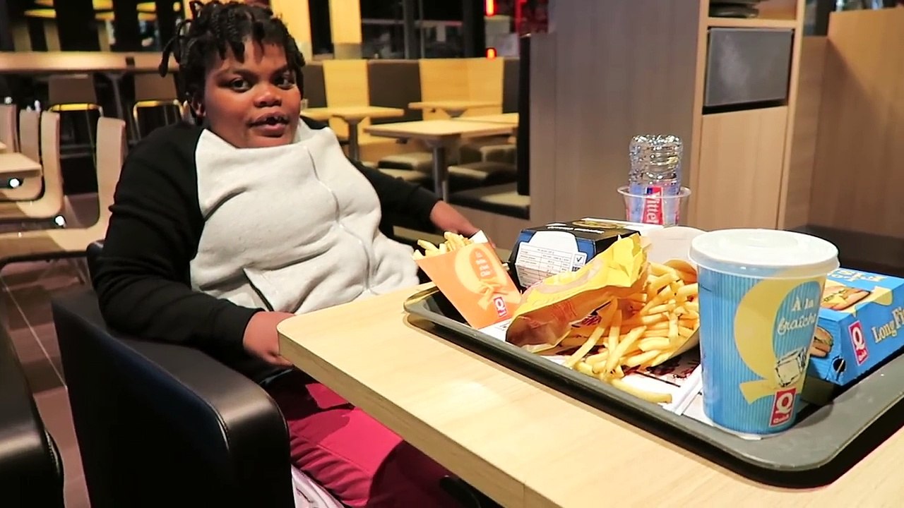 VLOG SORTIE- FAROUATI REPOND AUX COMMENTAIRES SUR SON POIDS   HIKMA NOUS APPREND LE MAKATON