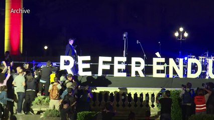 Catalogne: mandat d'arrêt international levé contre Puigdemont