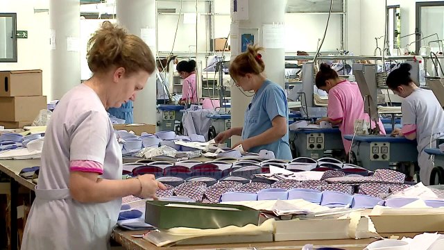 KE: Shqipëria të ulë borxhin! - Top Channel Albania - News - Lajme