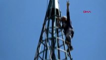Balıkesir'de Kadın Minare Bakım Ustası Erkeklere Taş Çıkartıyor