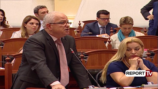 Opozita braktis Kuvendin: Të rivotohet 'Teatri'! Balla fton LSI-në: Votojmë ligjin për Magjistratët