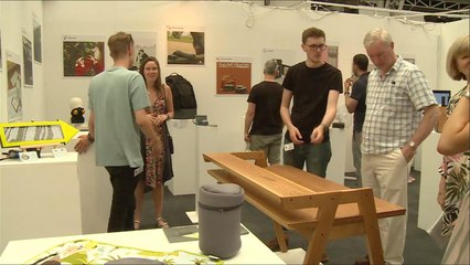 معرض فني لمصممين بريطانيين شباب