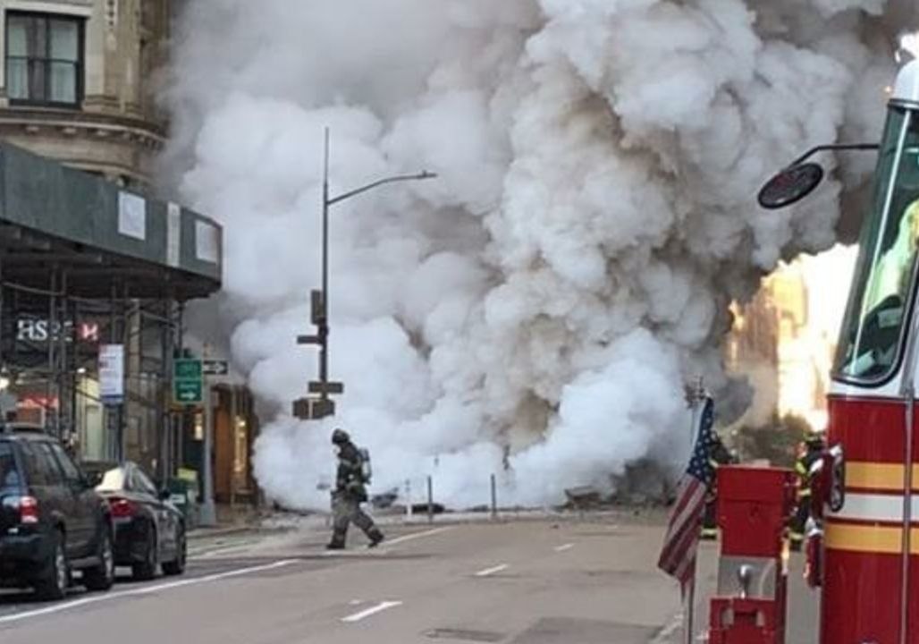 Steam Pipe Explosion in Manhattan Causes Concern Over Asbestos