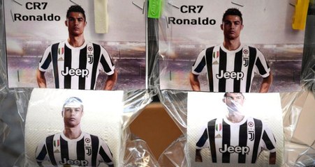 Napoli Taraftarı, Cristiano Ronaldo'nun Fotoğrafını Tuvalet Kağıdına Bastırdı