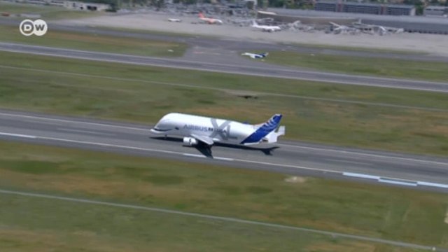 O primeiro voo de um dos maiores aviões do mundo