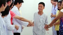 Emotioneel afscheid bij ontslag Thaise jongens uit ziekenhuis