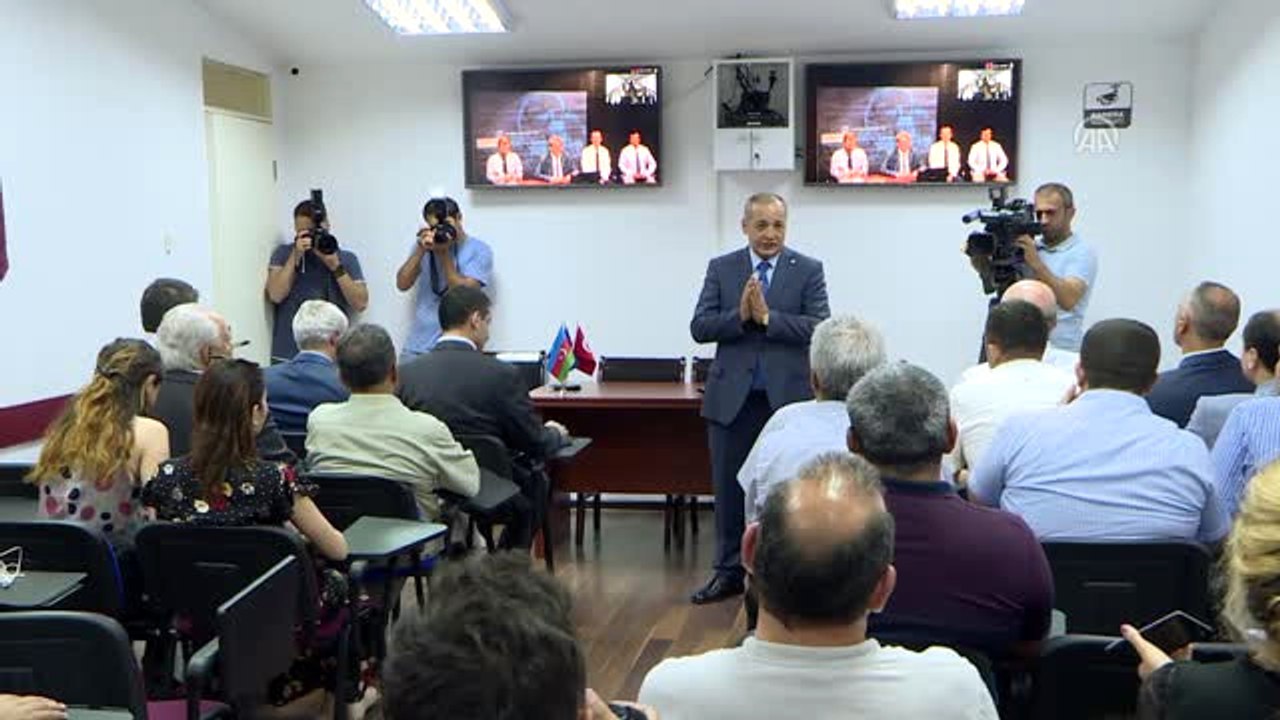 Anadolu Üniversitesi Azerbaycan'da Tanıtıldı