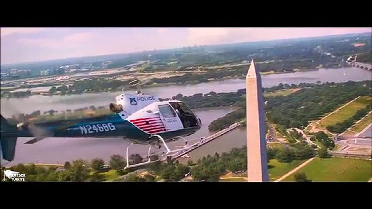 Örümcek Adam   Eve Dönüş   Anıtta Hayat Kurtarma   Klip (8 15)   HD