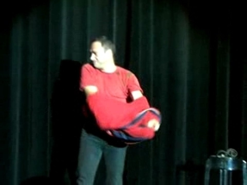 Pascal au spectacle de Noël de la Caisse d'Epargne