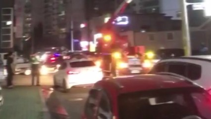무더위에 아파트와 주변 상가 정전...70여 가구 불편 / YTN