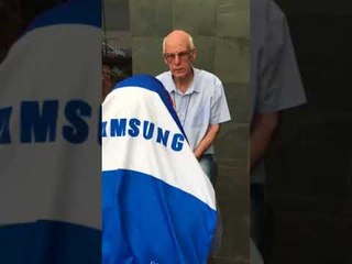Morador de rua diz ao padre Julio Lancelotti que policiais os ameaçaram de morte
