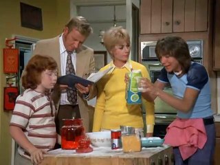 Patridge Family - S3 E1 This Male Chauvinist Piggy Went To Market...