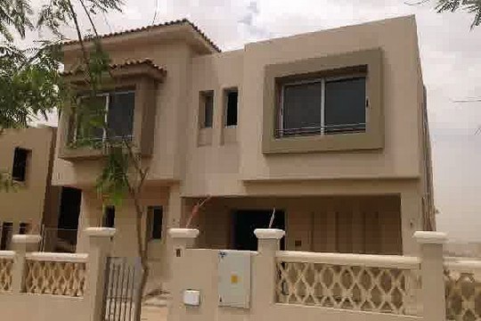 فيلا للبيع مساحة مبانى 350م – بالم هيلز جولف اكستنشن