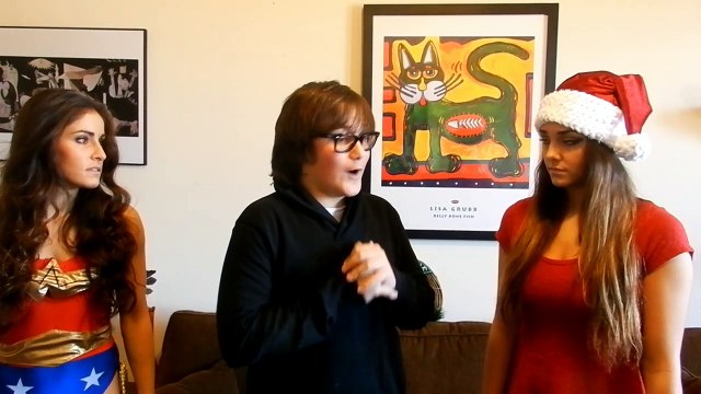 Twisted Christmas 2014: A Wonder Woman Christmas