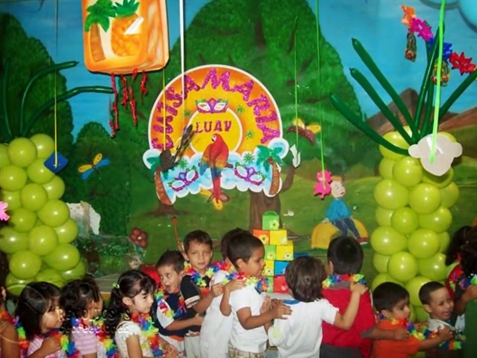 Hawaiian luau themed party decoration