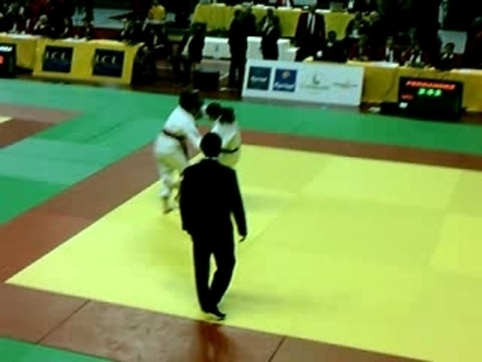 1er combat -48kg championnat france entreprise