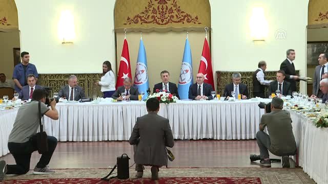 Milli Eğitim Bakanı Selçuk: Eğitim Öncelikle Milli Seviyede Kurulmaz, Eğitim Önce Evrensel...