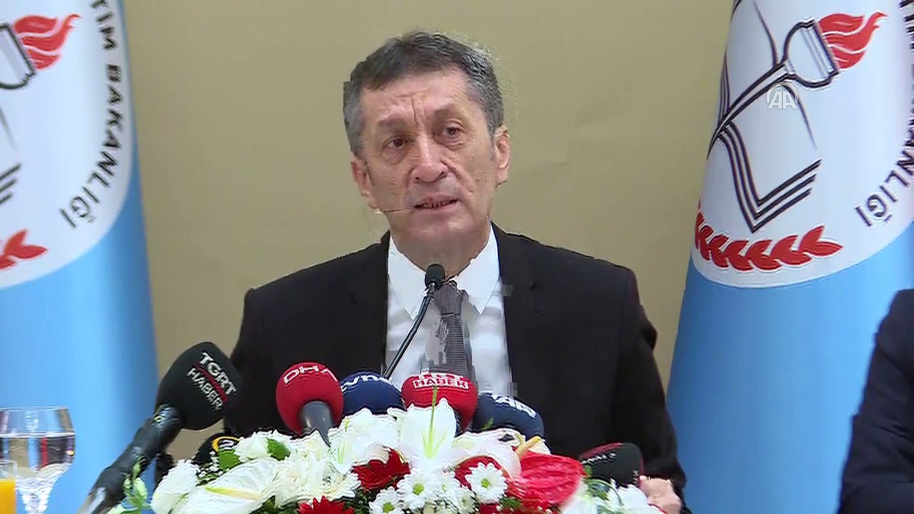 Milli Eğitim Bakanı Selçuk: 'Eğitim öncelikle milli seviyede kurulmaz, eğitim önce evrensel seviyede kurulur' - ANKARA