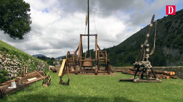 Les machines de guerre présentées au public au château de Foix