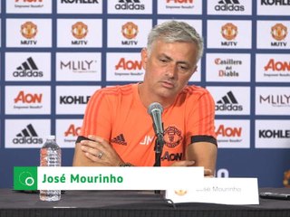 Mourinho names Valencia as Man United captain