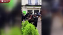 Macron'un polis kaskıyla gösterici döven koruması kovuldu