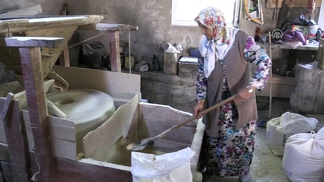 'Değirmenci nine' teknolojiye meydan okuyor - ORDU