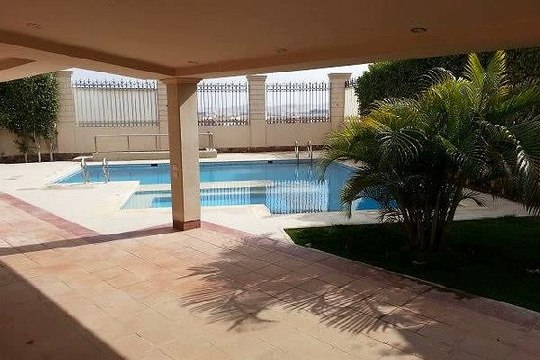 فيلا مستقلة 6 غرف نوم للبيع بحمام سباحة – رويال سيتى