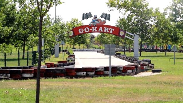 Go-Kart Kazası Geçiren Genç Kızın Olay Yerinde Kopan Deri Parçaları Kafatasına Yama Yapıldı