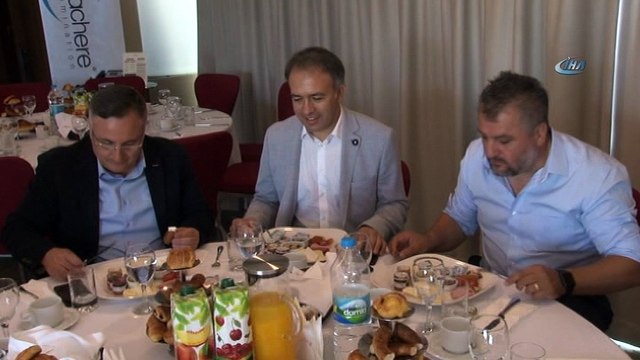 Alışveriş Merkezi yöneticileri bir araya geldi