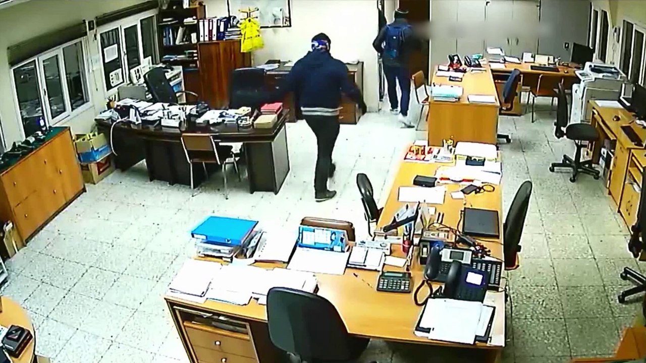 Tres detenidos en Cataluña por atracos a mano armada