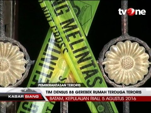Tim Densus 88 Gerebek Rumah Terduga Teroris, 6 Orang Diamankan