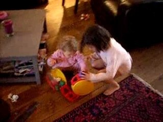 clara et zélie un dimanche matin.....