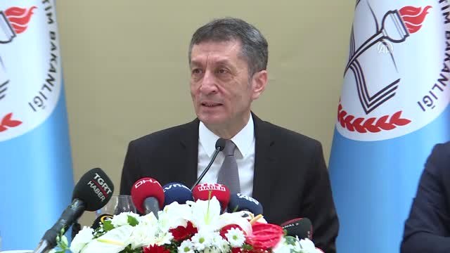 Bakan Selçuk: Atanamayan Öğretmen Meselesi Bizim İçin Bir İstatistik Meselesi Değil, Bu Bir İnsan...