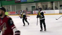 Parise, local pros skate with kids from Children's Minnesota