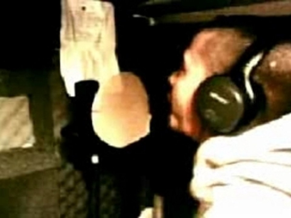 Hugo_Boss_en_studio-son_epidemique