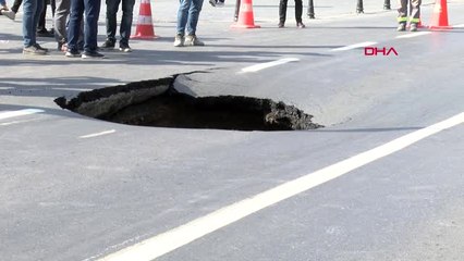 Dolmabahçe'de Yolda Çökme (5 Aktüel Görüntü