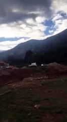 Shkatërrimi i tokës nga gurrëthyesit në Vrellë