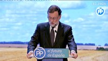 Rajoy reivindica su gestión en Cataluña y el servicio político pese a “rivalidades y miserias”
