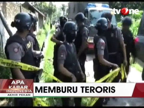 Densus 88 Tangkap Empat Terduga Teroris di Solo