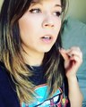 Jennette McCurdy-Pretty Girl figures out what to post-20 Juillet 2018