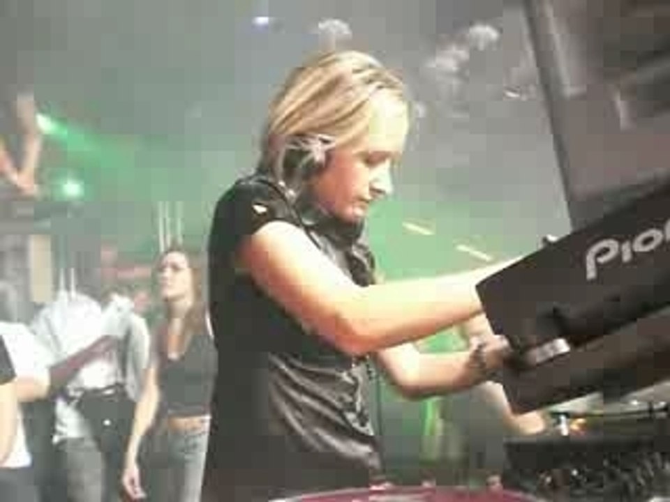 Miss tess x birthday @ mad - street spirit