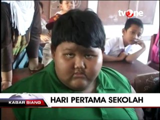 Arya Bocah Obesitas Kembali ke Sekolah