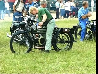 Classic Vintage and Veteran Motorcycles VOL 1 (2003)