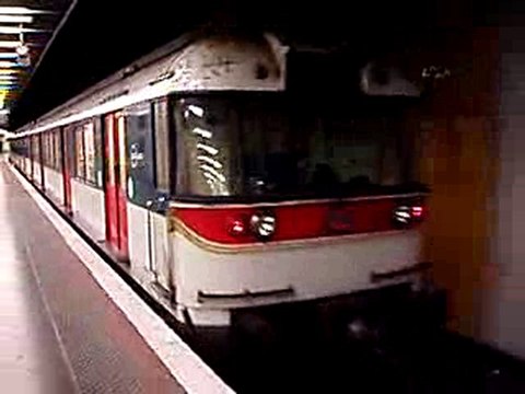 MS61 : Départ de la gare de Saint Germain en Laye sur la ligne A du RER