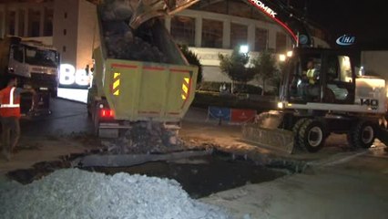 Dolmabahçe'de Çöken Yol Onarılıp Yeniden Trafiğe Açıldı