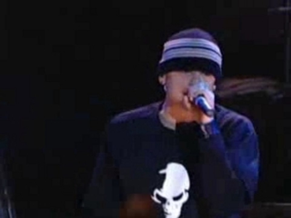 LINKIN PARK - FAINT (live)