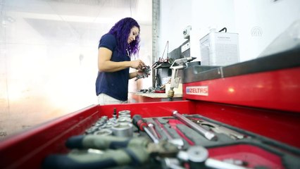 'Bilkentli Gözde' sanayi sitesinin 'en renkli' ustası oldu - İZMİR