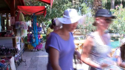 2 bin 500 yıllık antik havuz turistle doluyor