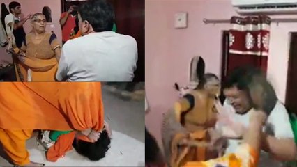 प्रेमिका के साथ बंद कमरे में घुसा था पति, पत्नी ने की चप्पलों से पिटाई