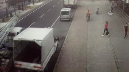 Trafik Kazası Güvenlik Kamerasında